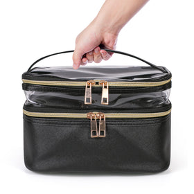 Trousse de maquillage imerelez dans un cadre de voyage