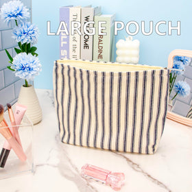 Trousse de maquillage PAZIMIIK avec divers produits de beauté