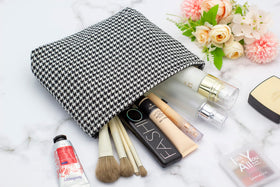 Trousse de maquillage PAZIMIIK dans un sac à main