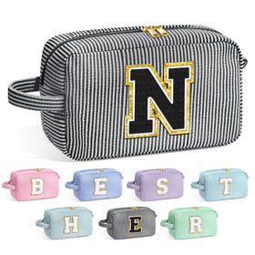 Trousse de maquillage personnalisée YOOLIFE vue avant avec initiale en chenille