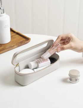Trousse de maquillage Popvibe ouverte avec accessoires de beauté
