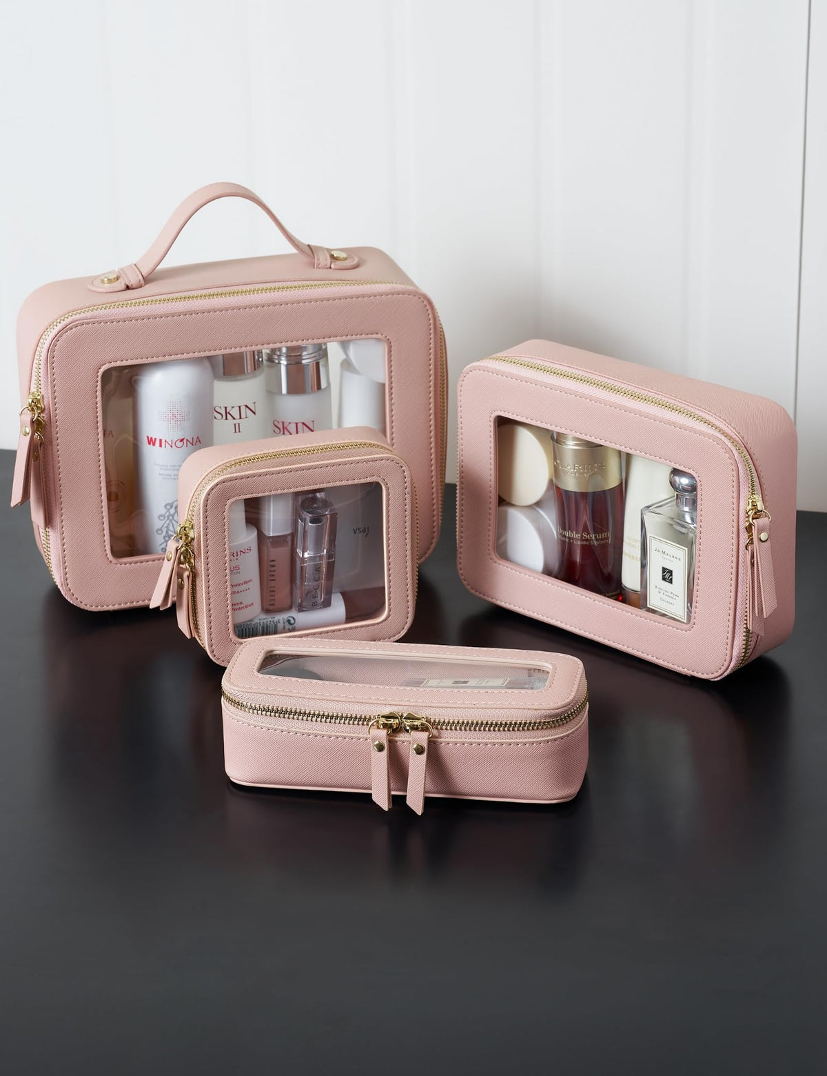 Trousse de maquillage Popvibe sur un fond esthétique