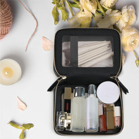 Trousse de maquillage Prite ouverte montrant son espace intérieur