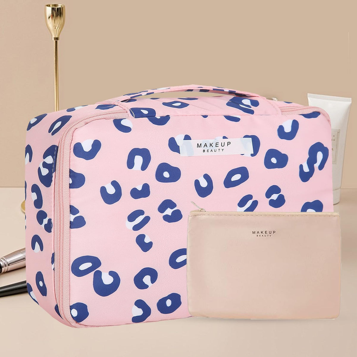 Trousse de maquillage Queboom avec produits cosmétiques à l'intérieur