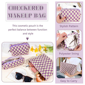 Trousse de maquillage rayée ZLFSRQ sur une table avec produits de maquillage