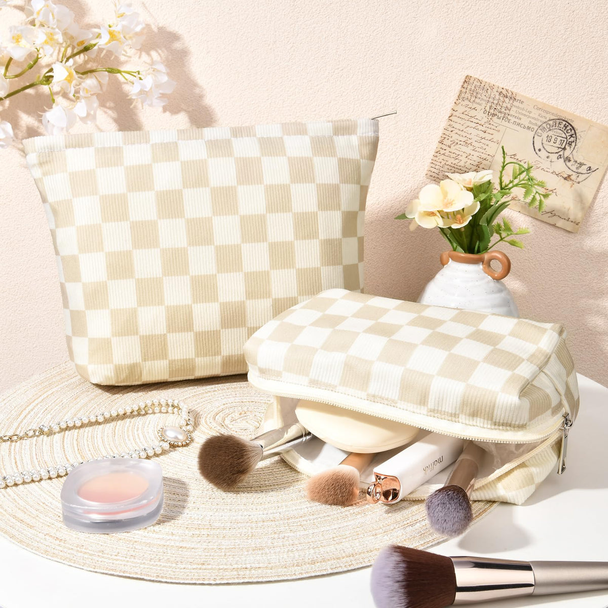 Trousse de maquillage SOIDRAM pliée, facilement transportable