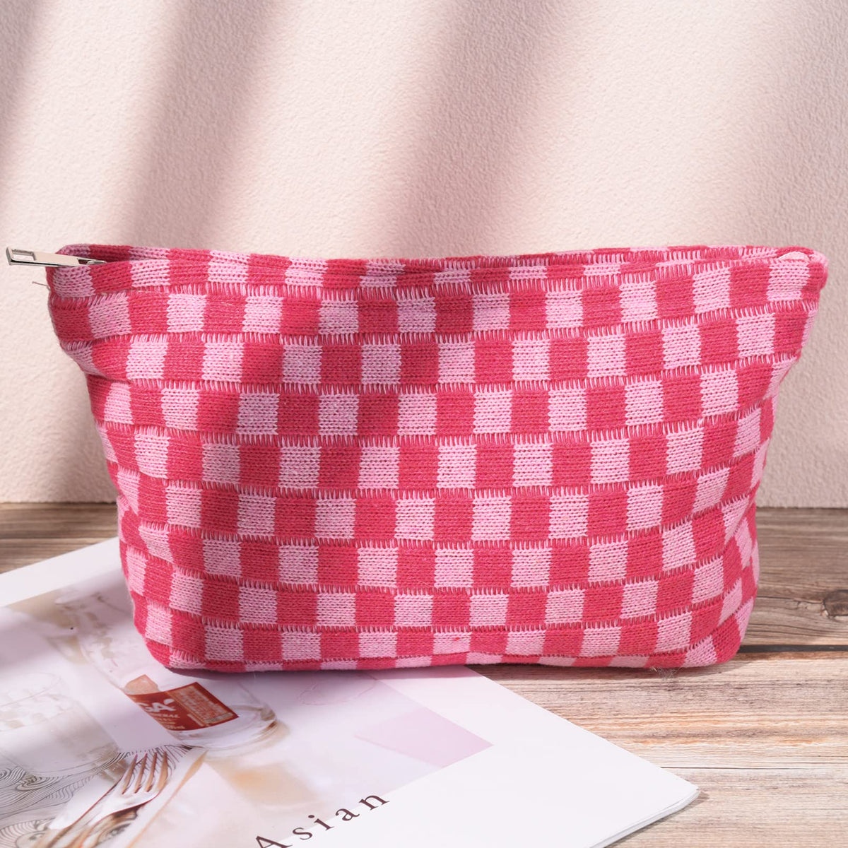 Trousse de maquillage SOIDRAM rangée dans une valise