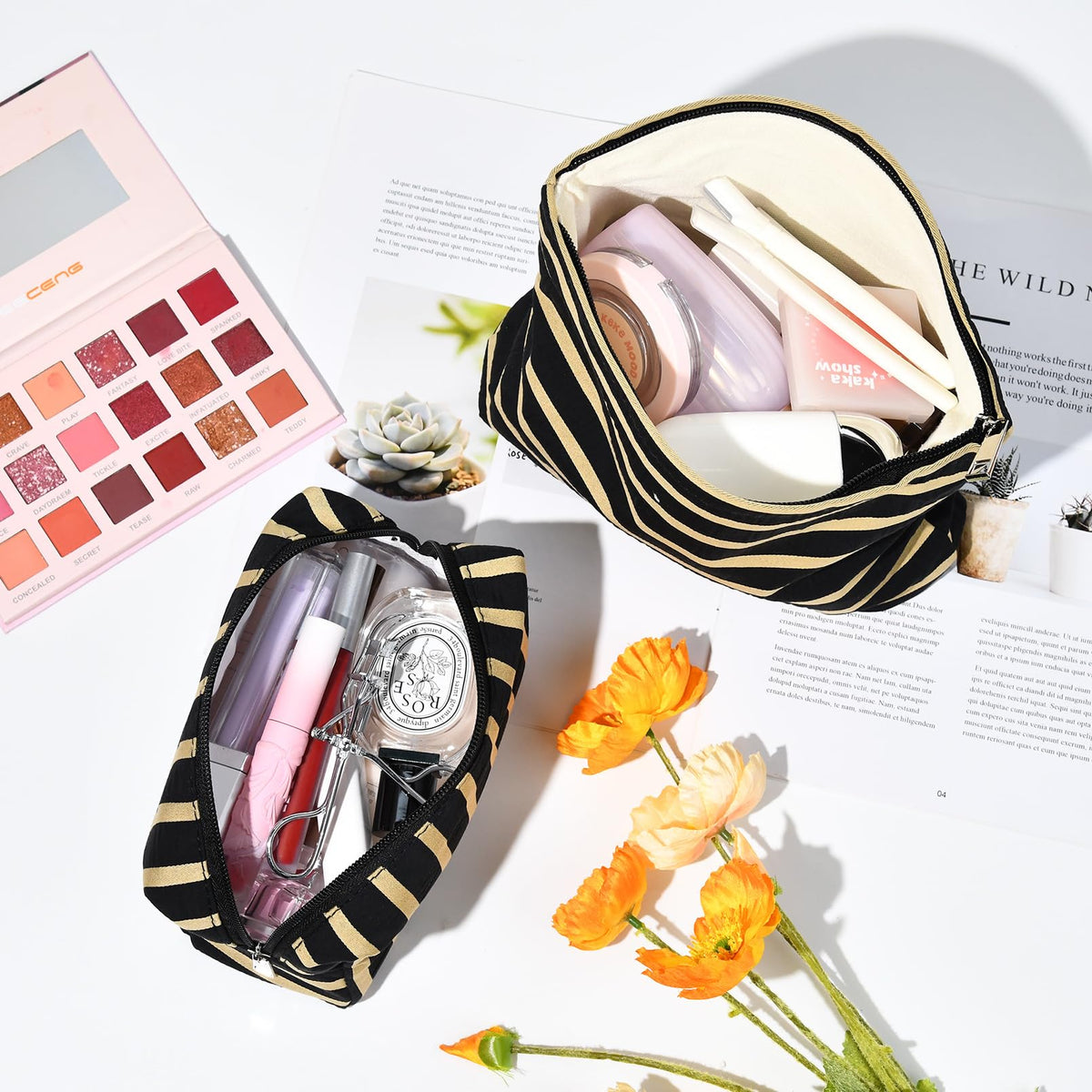 Trousse de maquillage SOIDRAM sur une table avec des produits de beauté