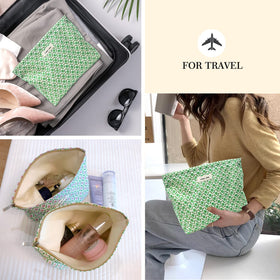 Trousse de maquillage STARDW vue de côté avec des accessoires de beauté