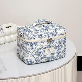 Trousse de maquillage uekeboag avec des accessoires de beauté