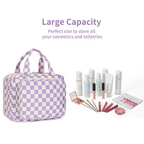 Trousse de toilette Narwey pliée sur une surface plane