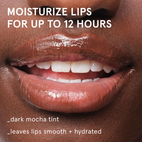 Tube de baume Glossier Balm Dotcom au café mocha, vue sur le côté