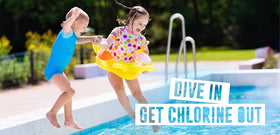 UltraSwim Conditioner 250g contenu versé sur une main