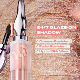 URBAN DECAY 24/7 Glaze On Duochrome Eyeshadow Blue Lavender close-up