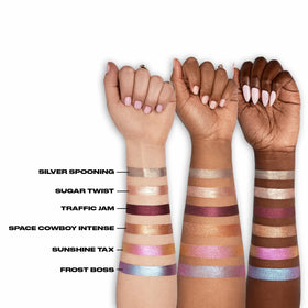 URBAN DECAY 24/7 Glaze On Duochrome Eyeshadow Blue Lavender on hand swatch