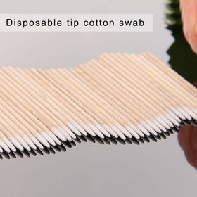 Utilisation des cotons tiges RIKWOG pour le maquillage