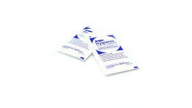 Utilisation des lingettes hygiéniques Bruder sur les yeux