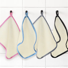 Utilisation des serviettes exfoliantes Tatuo pour le lavage du visage