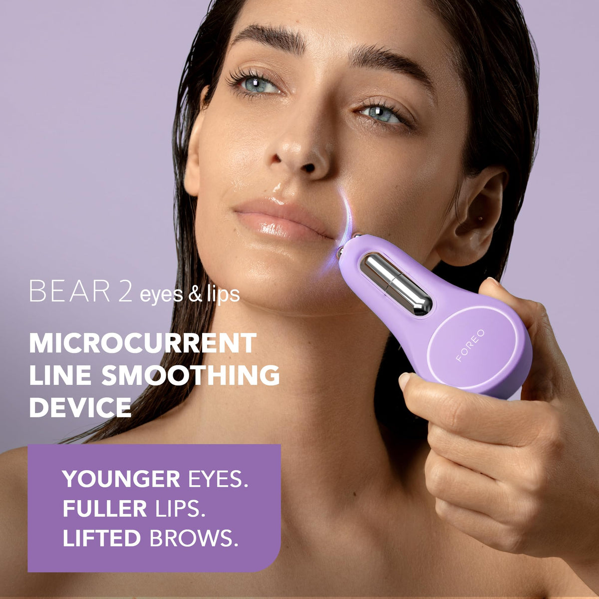 Utilisation du FOREO BEAR 2 sur le contour des yeux