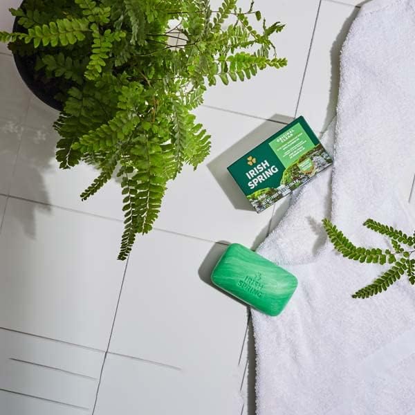 Utilisation du savon déodorant Irish Spring sous la douche