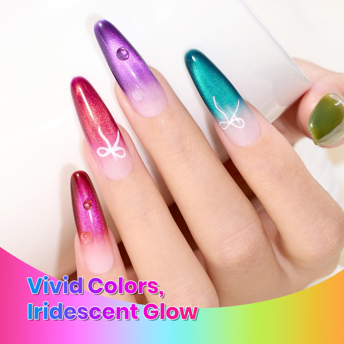 Vernis à ongles Cat Eye Beetles avec lumière UV en cours de durcissement