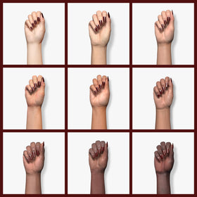 Vernis à ongles gel Bordeaux A1129 sur une table de manucure