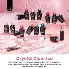 Vernis à ongles gel de couleur noire et chatoyante