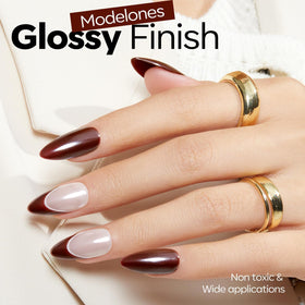 Vernis à ongles gel rouge modelones sur un fond neutre