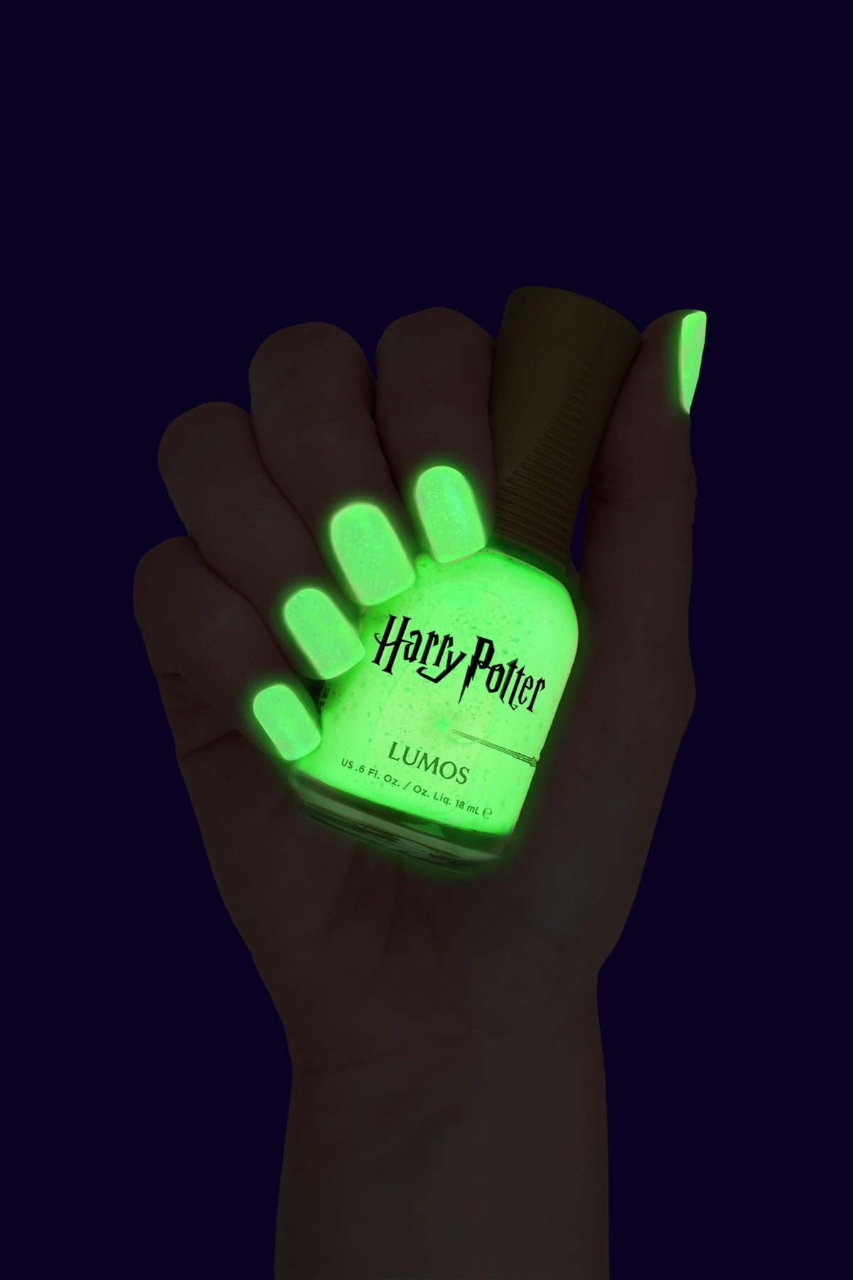 Vernis à ongles Orly avec effet craquelé noir mat