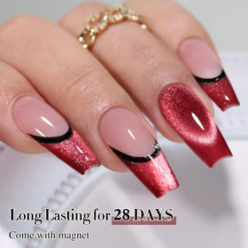 Vernis gel Cat Eye sur table de manucure