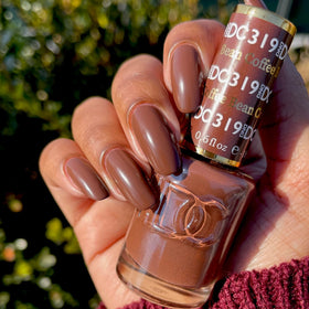 Vernis gel DAISY DND 319 Coffee Bean en flacon