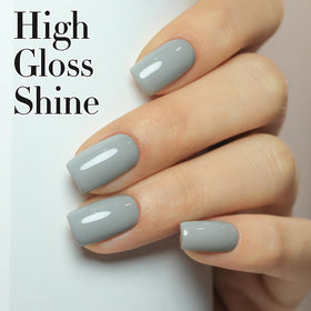 Vernis gel Double Rhythm 15ML sur une table de manucure