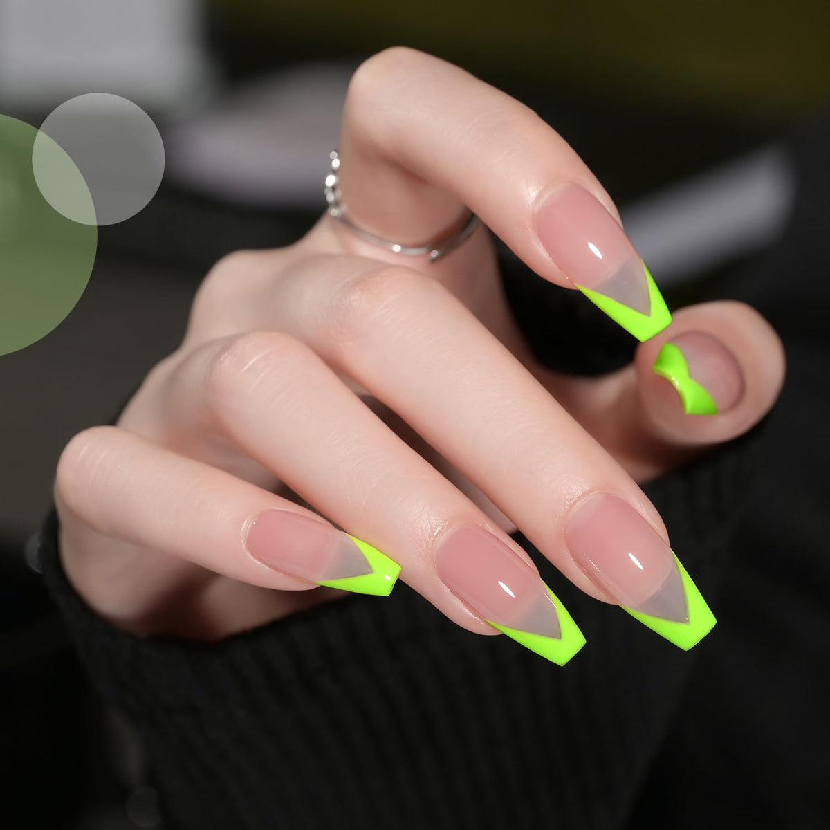 Vernis gel GAOY vert néon sur ongles manucurés