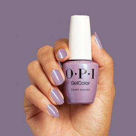 Vernis gel OPI Grape Escape sous lampe LED OPI Star Light