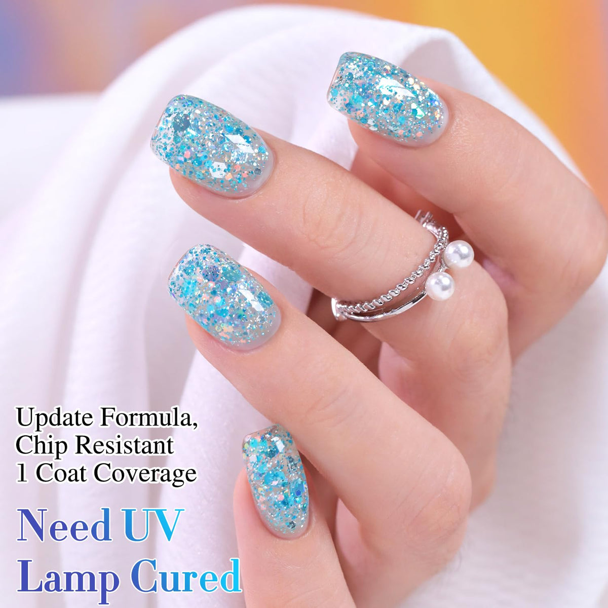 Vernis gel pailleté Double Rhythm présenté avec des accessoires