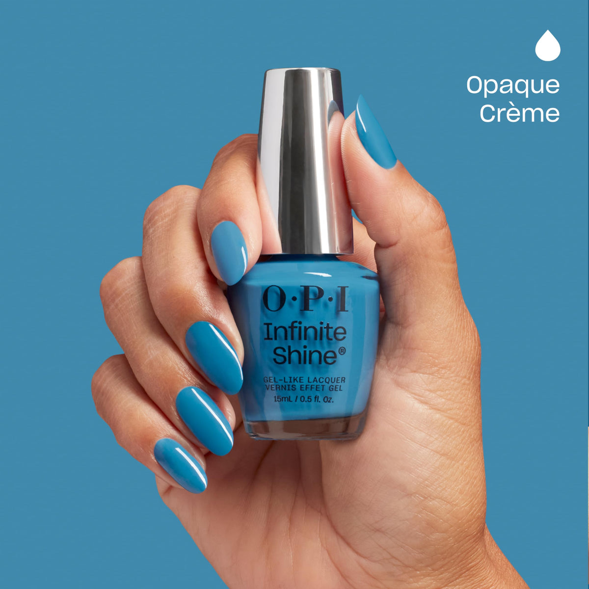 Vernis OPI It's In Your Jeans exposé sur une table