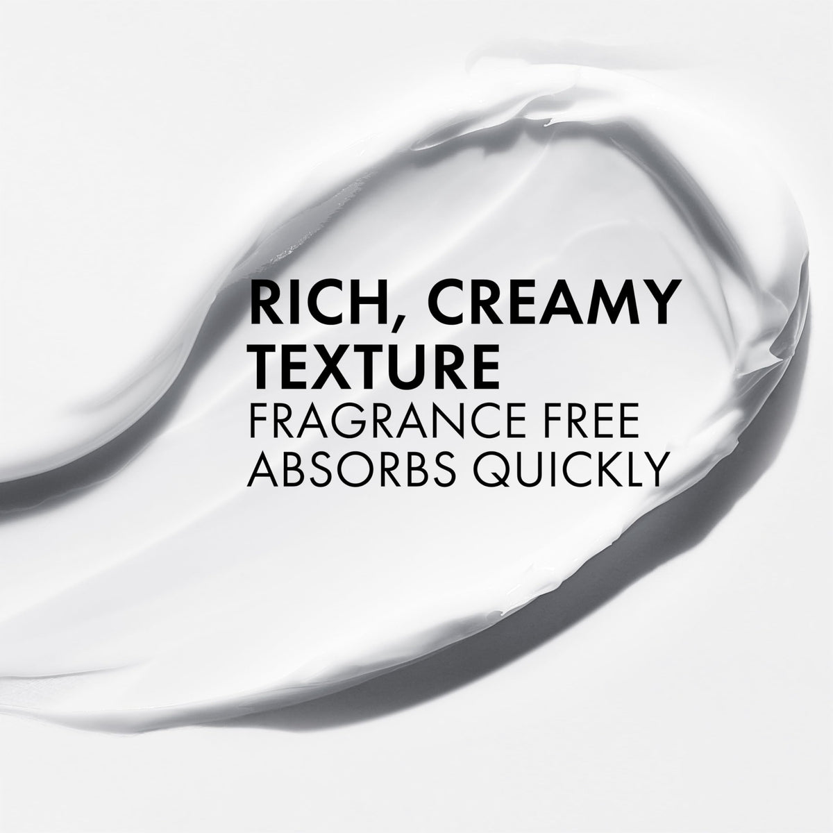 VICHY Minéral 89 Crème Hydratante Riche application sur le visage