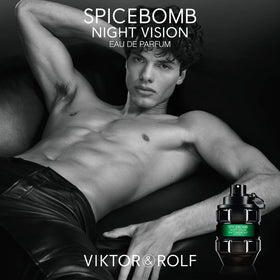 Viktor&Rolf Spicebomb Nightvision en ambiance décontractée