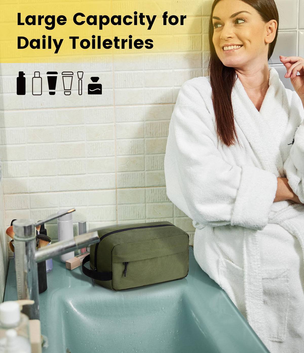 Vorspack trousse de toilette verte avec des articles de voyage à l'intérieur