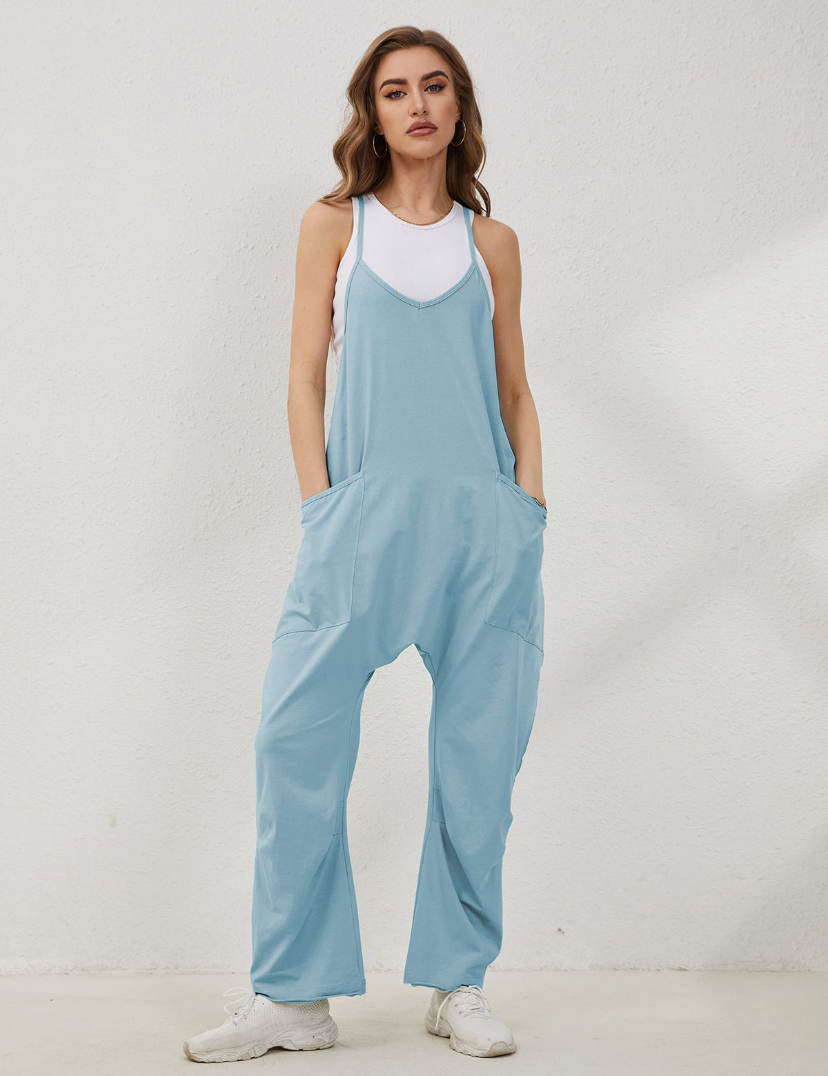 Vue arrière de la combinaison harem femme Lentta en bleu clair