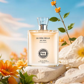 Vue de côté de l'eau de parfum La Vida Bella