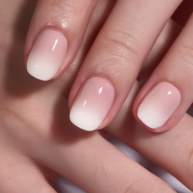 Vue de près des faux ongles carrés CurvLife