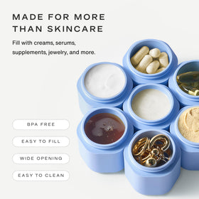 Vue des capsules Cadence avec produits de beauté à l'intérieur