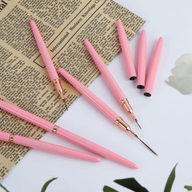 Vue des différentes tailles des stylos de nail art Artdone