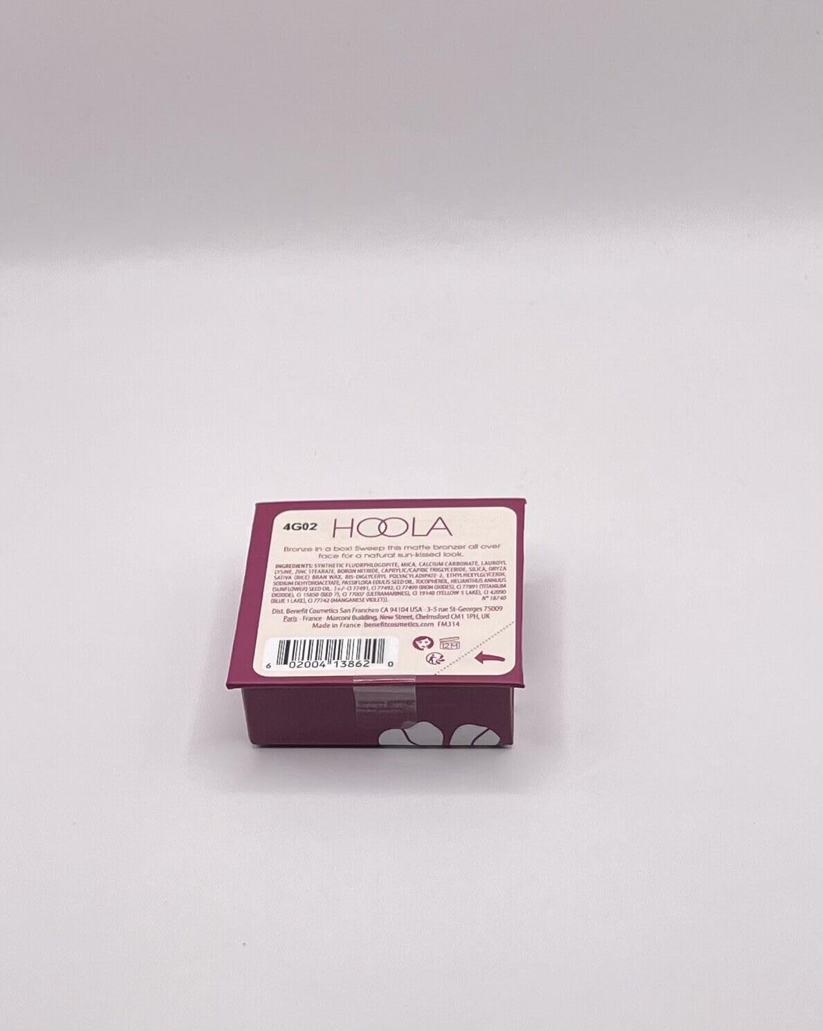 Vue du bronzer mat Benefit Hoola Mini ouvert