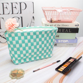 Vue intérieure de la trousse de maquillage PAZIMIIK avec produits
