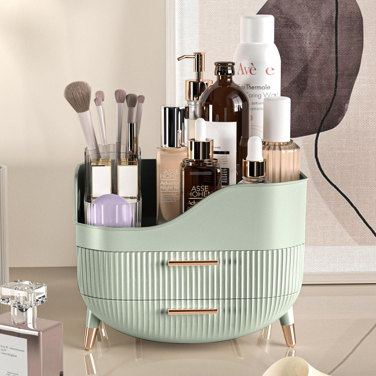 Vue latérale de l'organiseur de maquillage Pajiriona