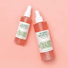 Vue latérale de la brume visage Mario Badescu