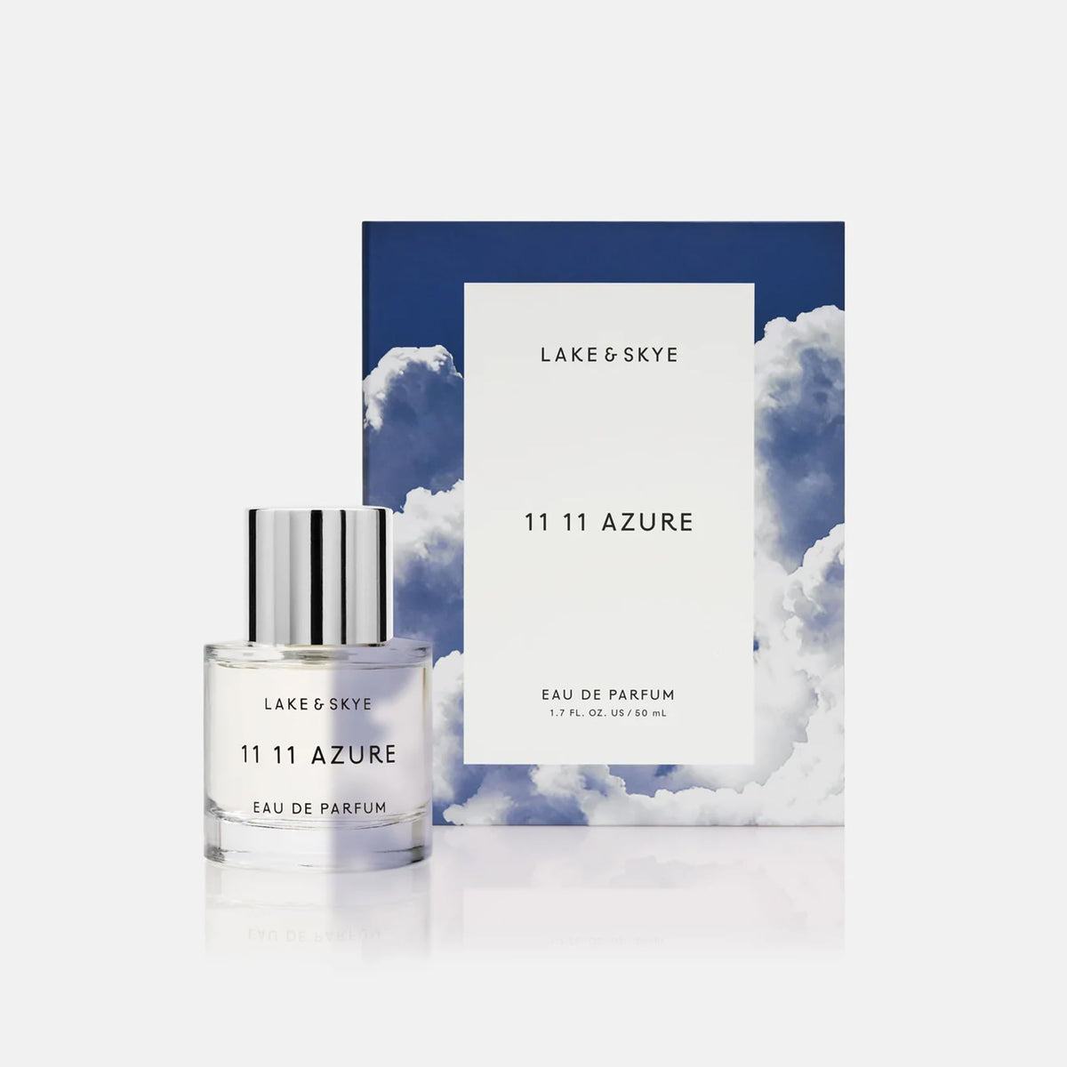 Vue latérale du flacon de Lake & Skye Azure Eau de Parfum 50 ml