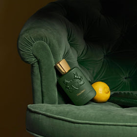 Vue latérale du flacon de parfum PARFUMS DE MARLY Haltane